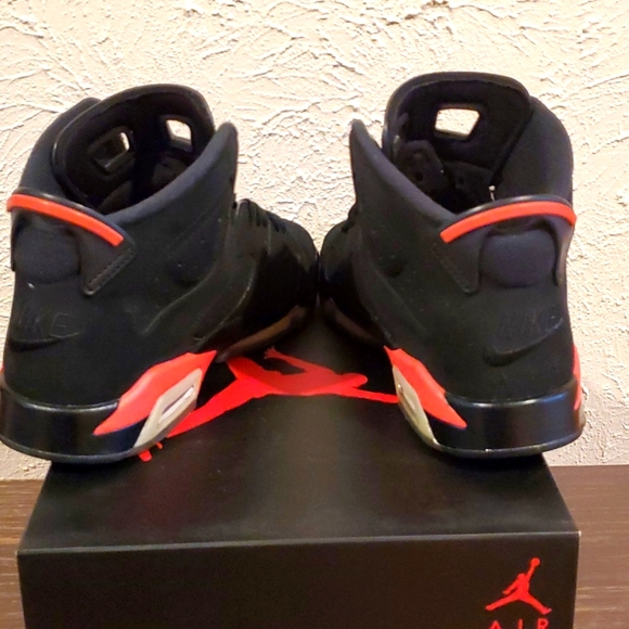 Jordan 6 Retro Black Infrared 2019 (Worn) No Box - Picture 5 of 8